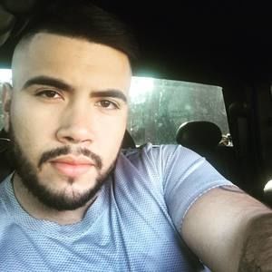 Meet your Posher, Edgardo